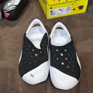 Nike Kids Water Shoes Black and White